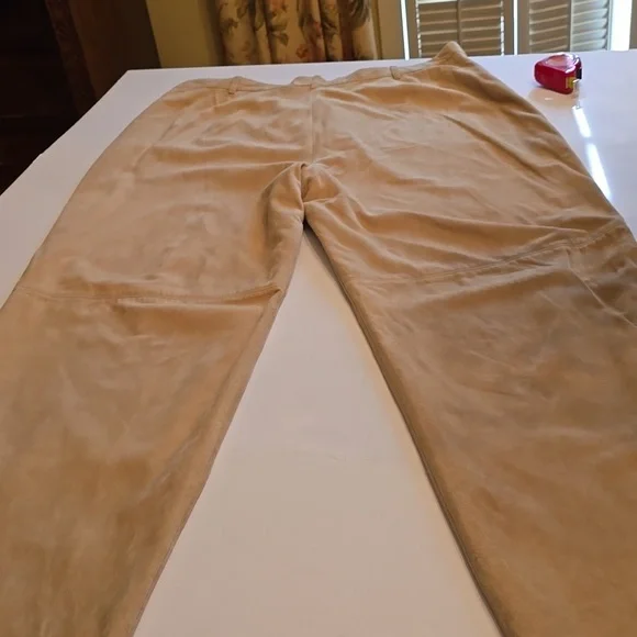 Doncaster Womens Luxury Suede In Khaki/Camel. These Pants Are Custom Fit $60 - Picture 1 of 10